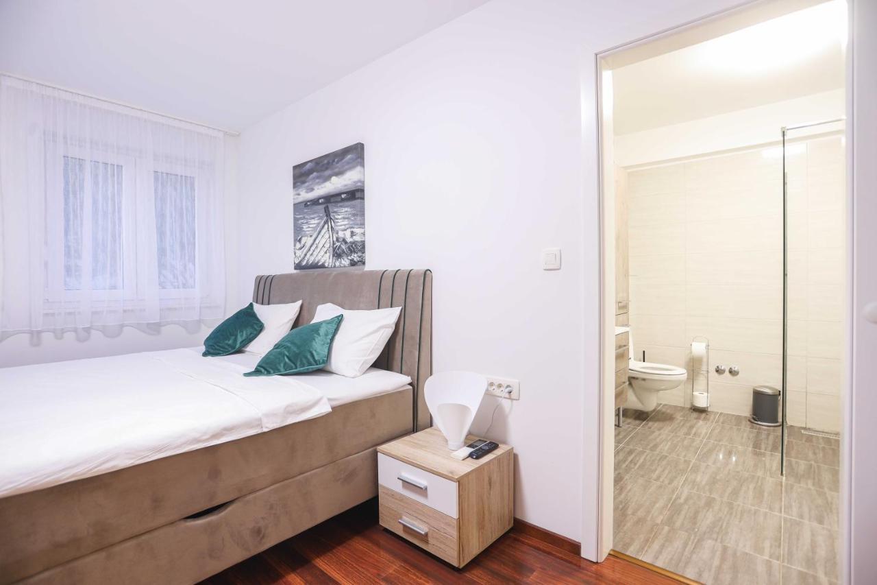 Villa Castelli, Apartment With Pool, Kastela Luaran gambar